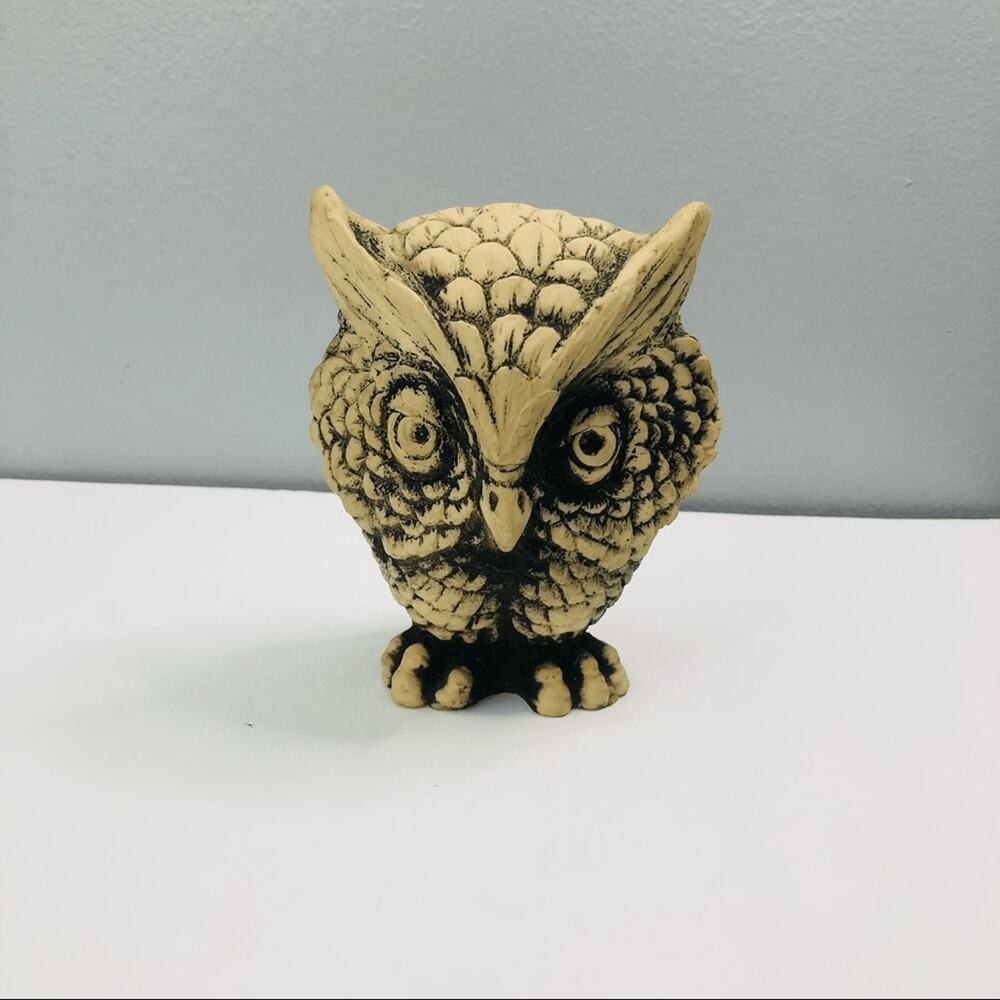 VTG Owl Figurine Textured Resin Stone Look Bird Statue Home Decor‎ Cream Black